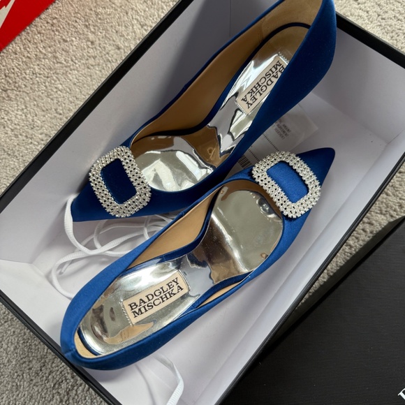 Heels - Picture 7 of 7